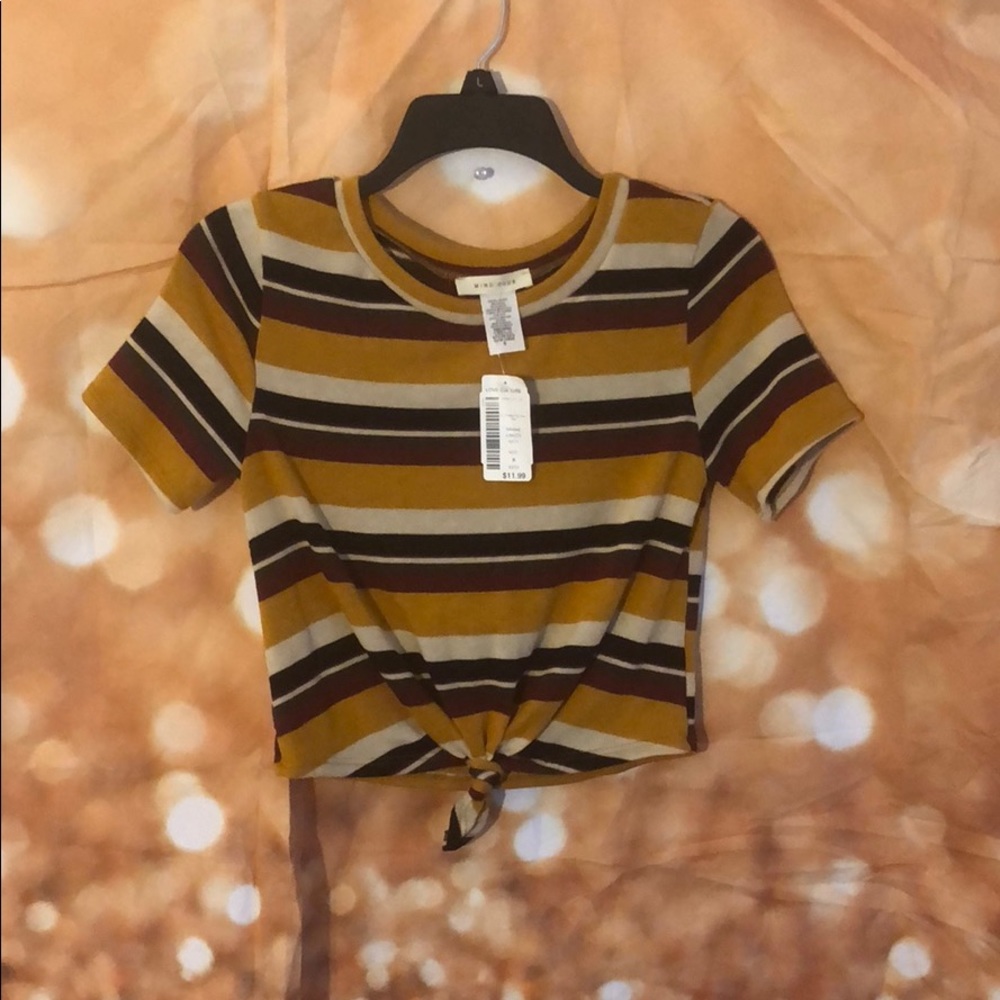 Trendy striped crop tee shirt